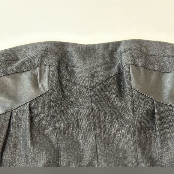 Set of bebe strapless dress and blazer. - Picture 4 of 10